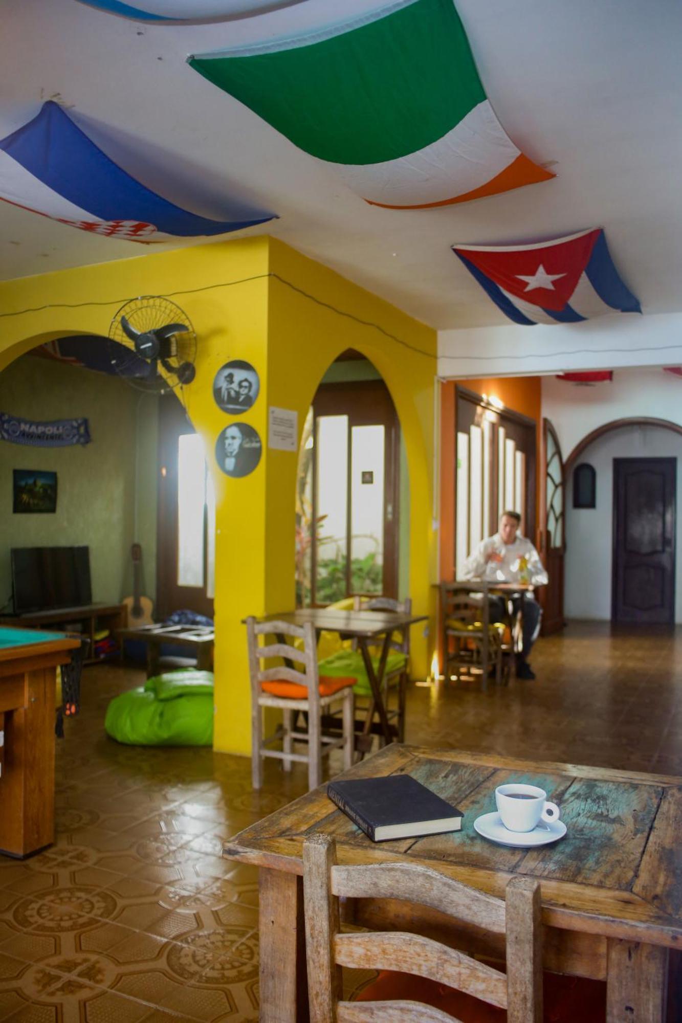 Geckos Hostel Florianópolis Екстериор снимка